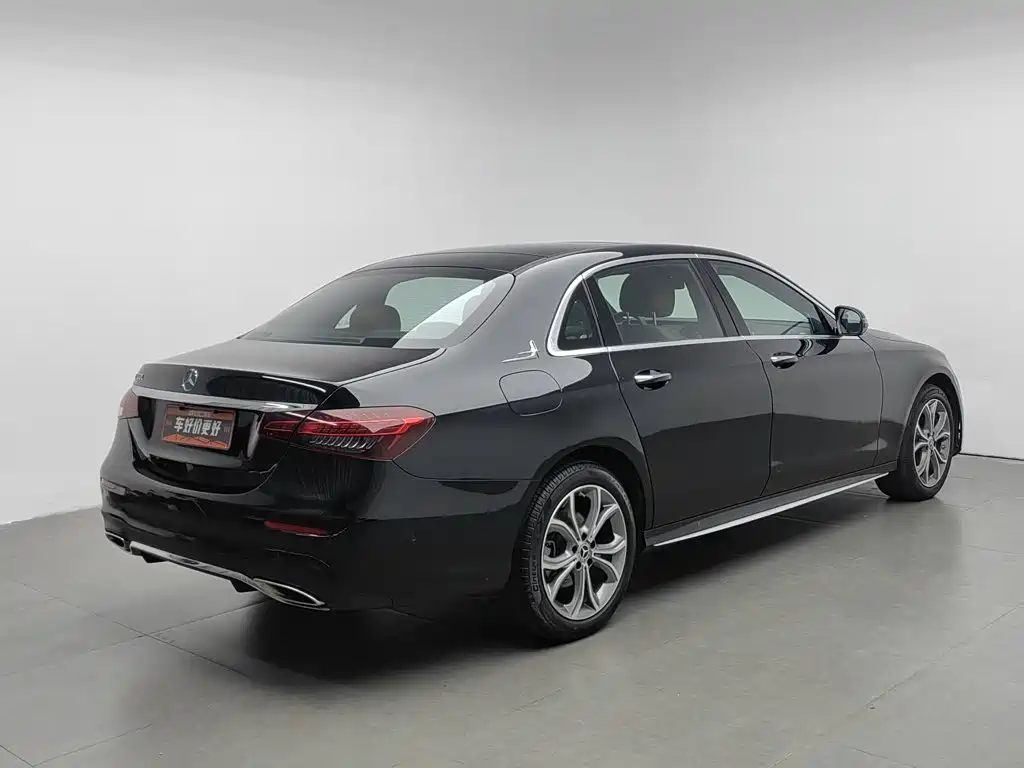 Mercedes-Benz E-Class 2023