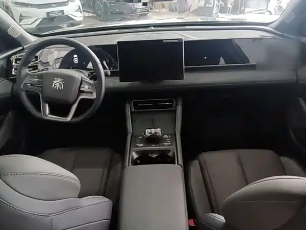 BYD Qin L 2025