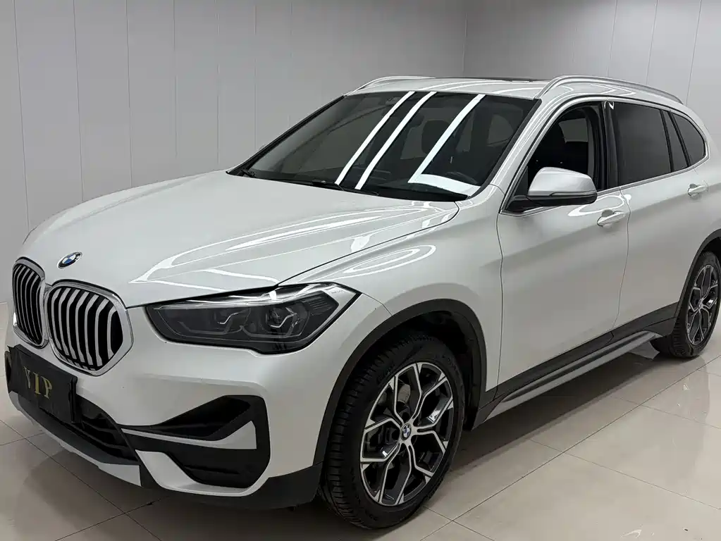BMW X1 2021 — фото 1