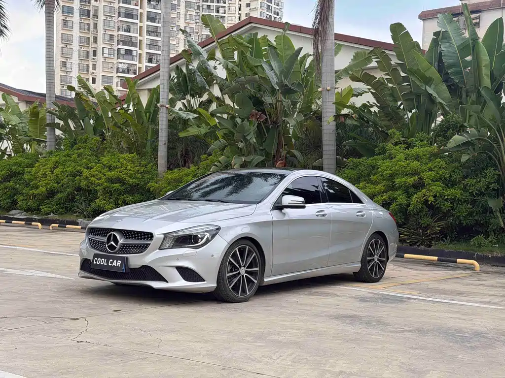 Mercedes-Benz CLA 2015