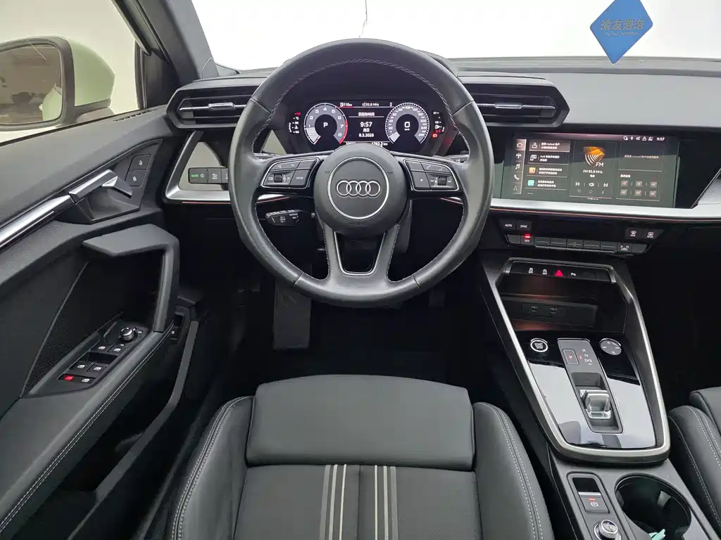 Audi A3 2024 — фото 10