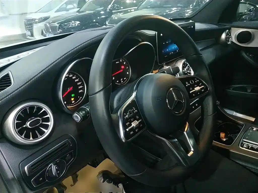 Mercedes-Benz GLC 2020 — фото 10