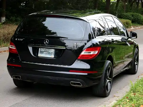Mercedes-Benz R-Class 2015