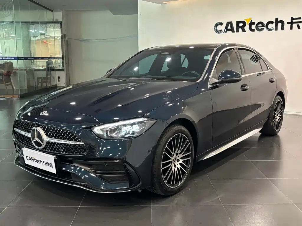 Mercedes-Benz C-Class 2024