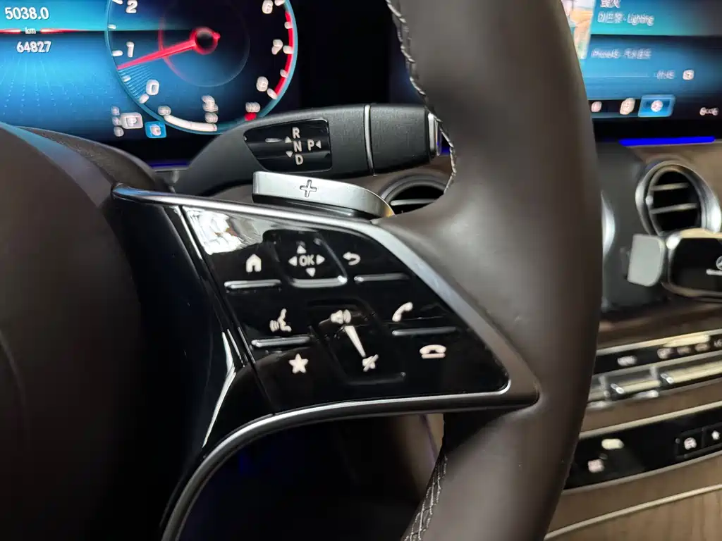 Mercedes-Benz E-Class 2021 — фото 15