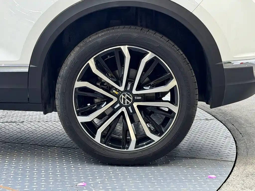 Volkswagen T-Roc 2022 — фото 10