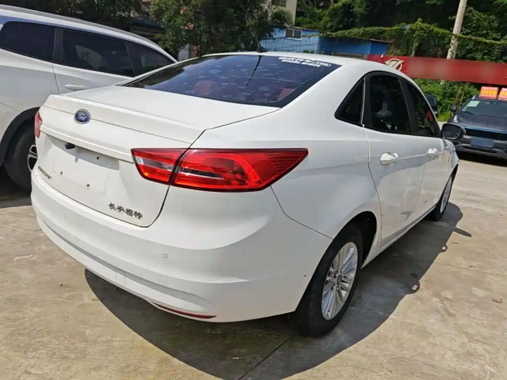 Ford Escort 2017