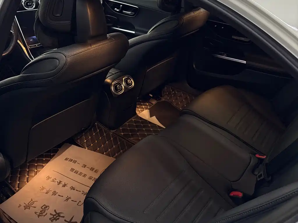 Mercedes-Benz C-Class 2023