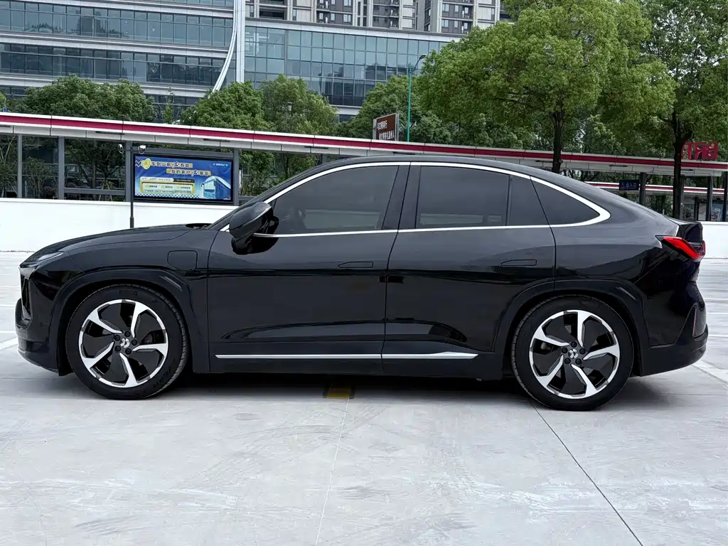 NIO EC6 2021