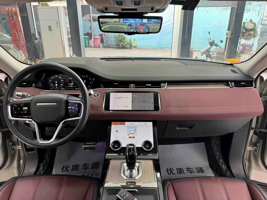 Land Rover Evoque 2022 — фото 11