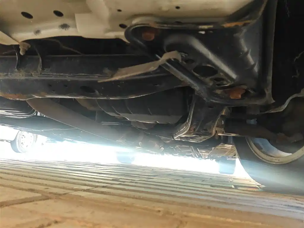Toyota Camry 2014 — фото 24