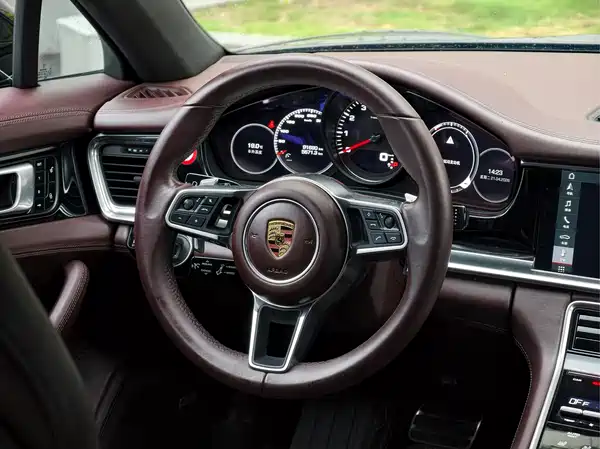 Porsche Panamera 2017