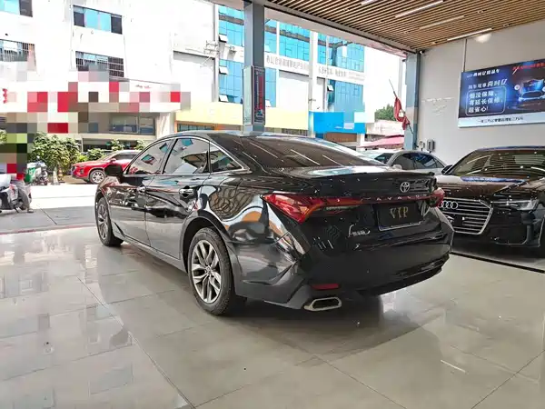 Toyota Avalon 2022