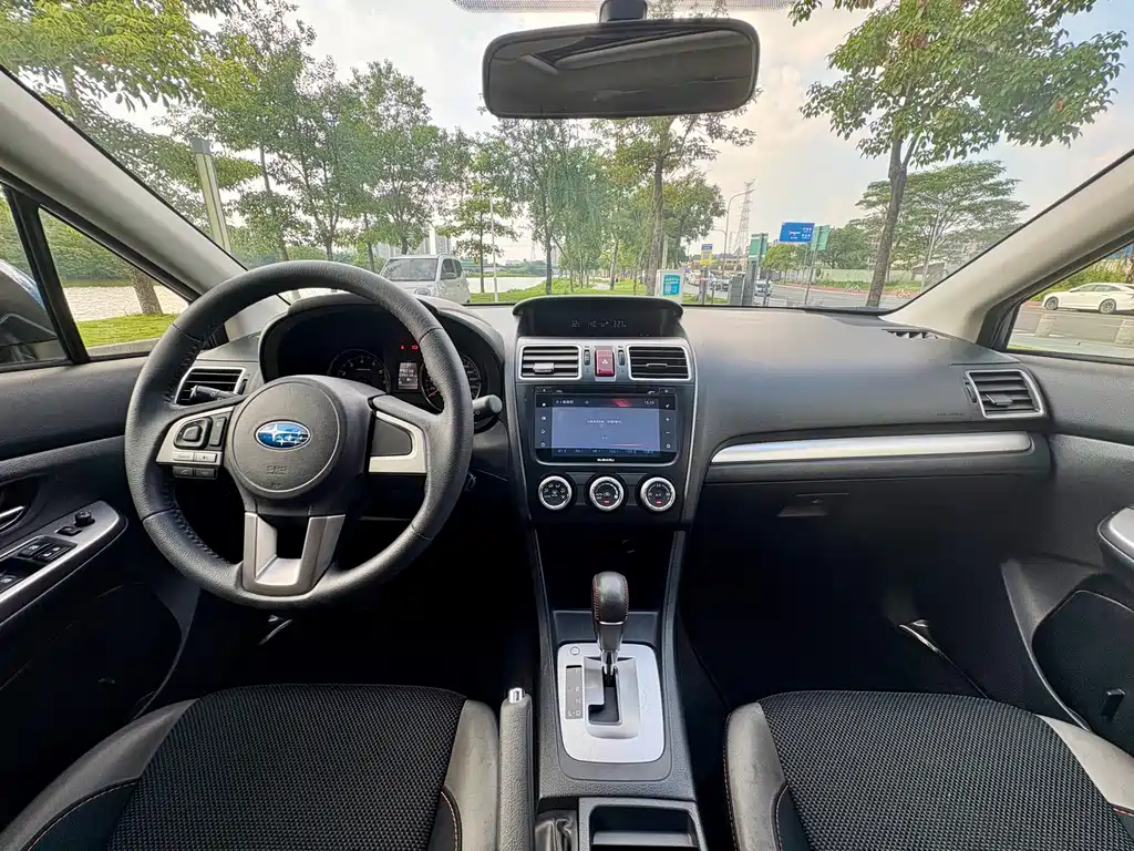 Subaru XV 2016