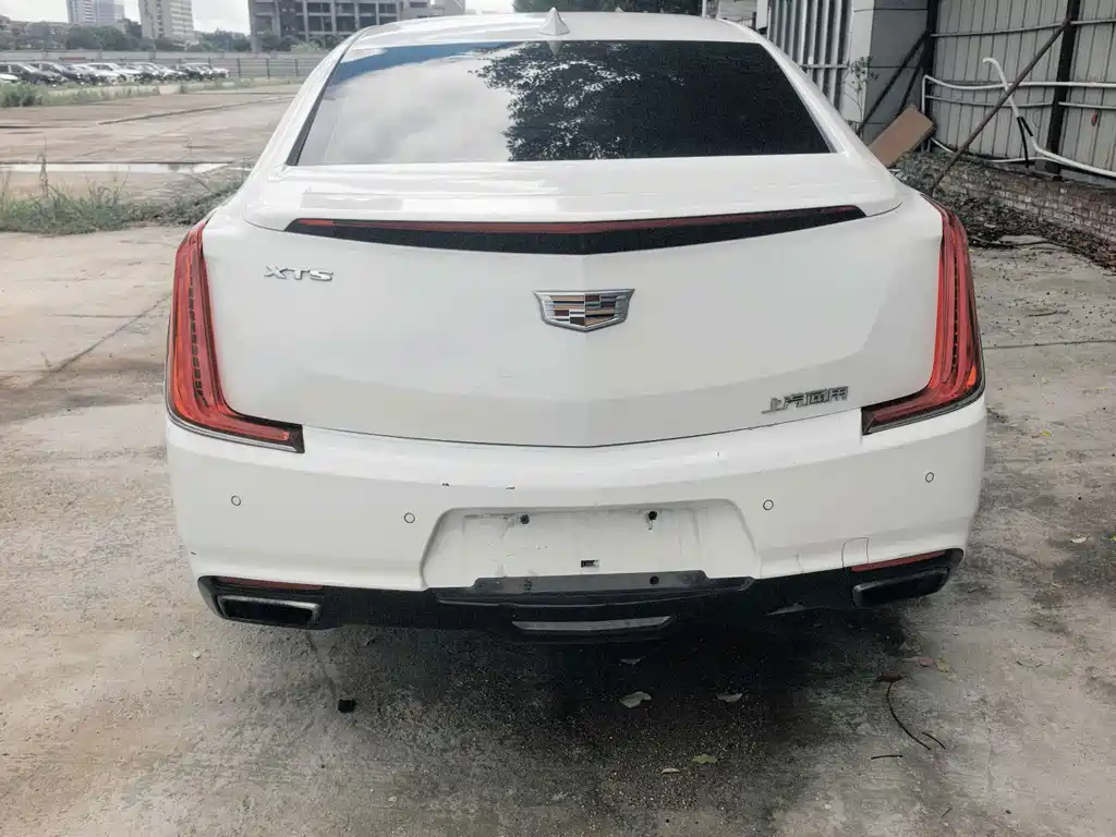 Cadillac XTS 2018 — фото 8