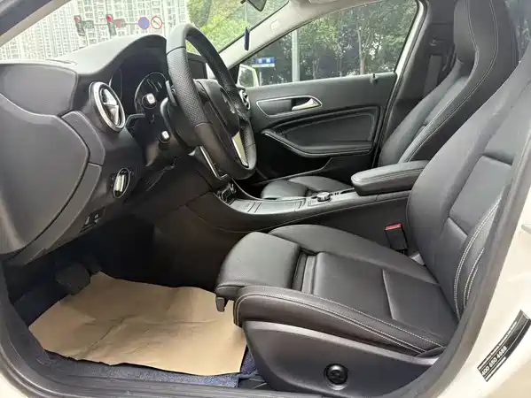 Mercedes-Benz GLA 2016