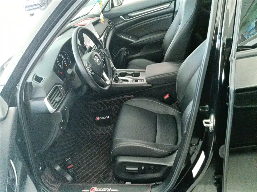Honda Accord 2023 — фото 11