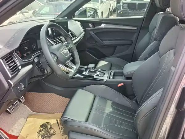 Audi Q5L 2024