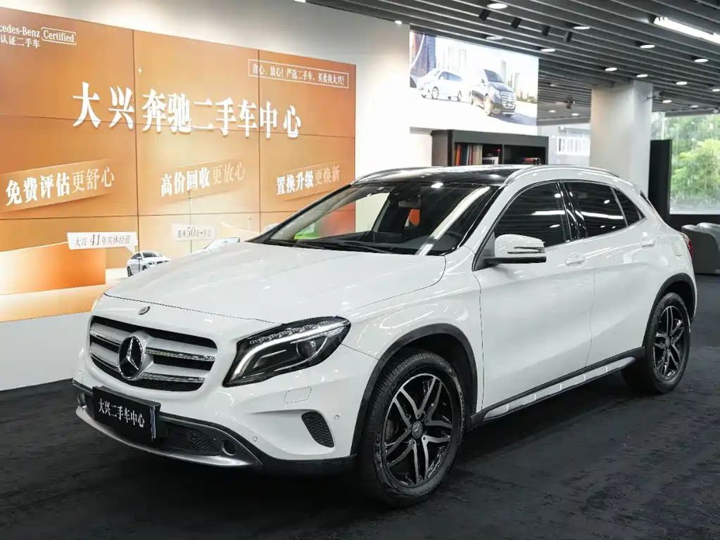 Mercedes-Benz GLA 2016 — фото 18