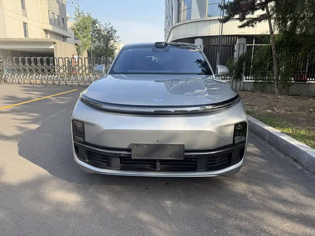 Li Auto Li L8 2023