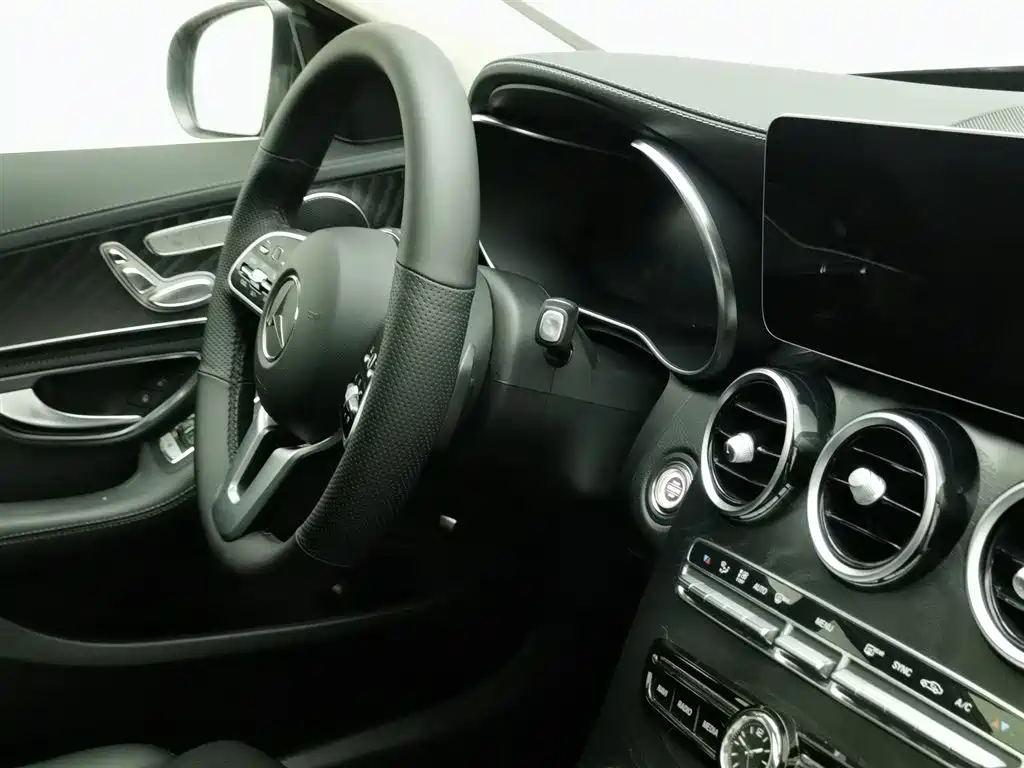 Mercedes-Benz C-Class 2019 — фото 22