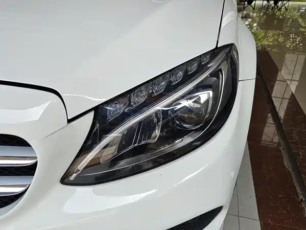 Mercedes-Benz C-Class 2018