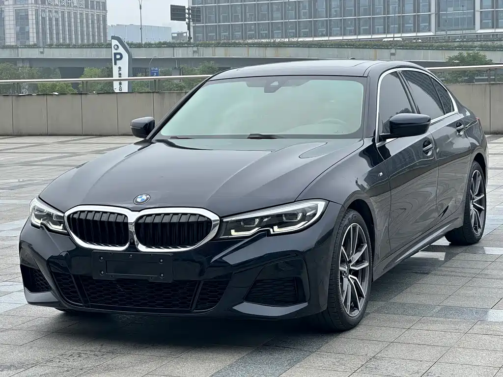 BMW 3 Series 2020 — фото 1