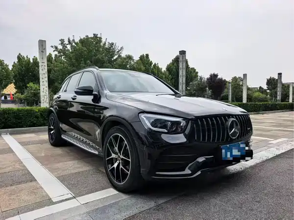 Mercedes-Benz GLC AMG 2022