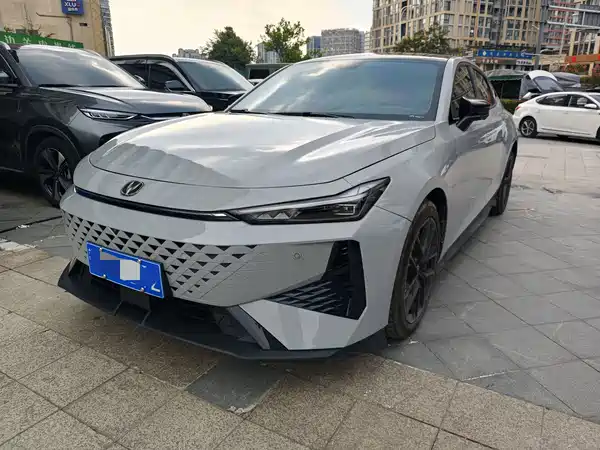 Changan UNI-V 2024