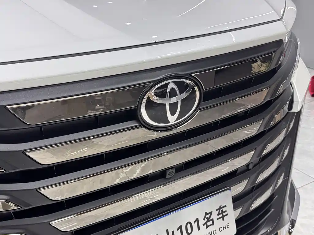 Toyota Vellfire 2024 — фото 5