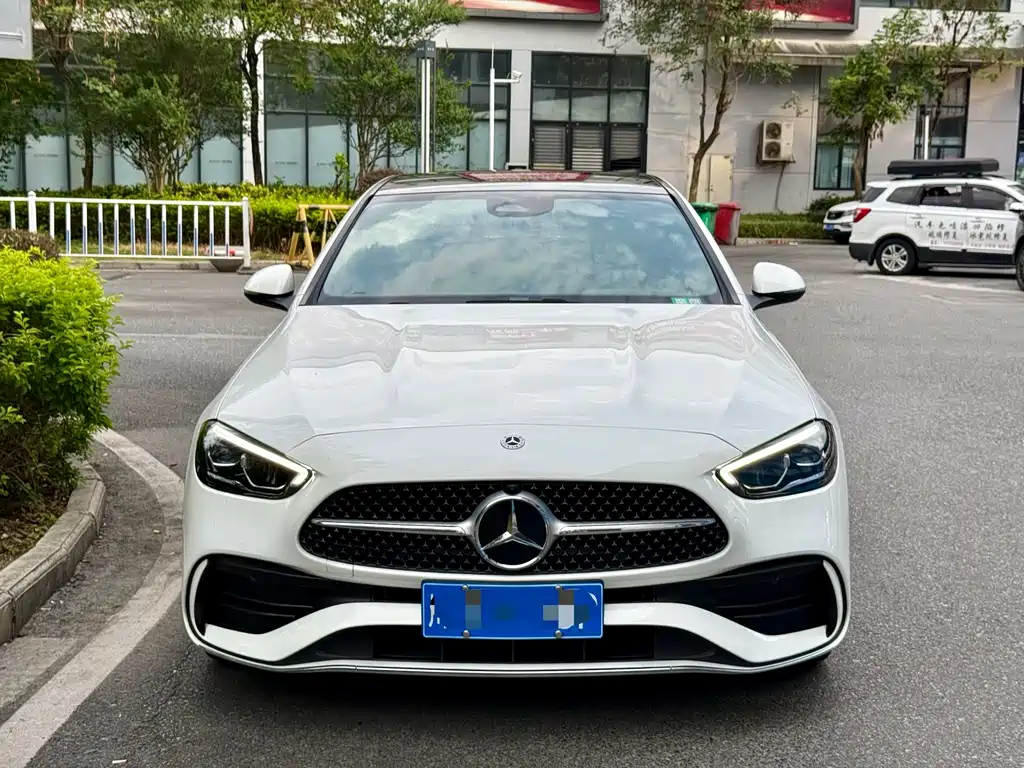 Mercedes-Benz C-Class 2023 — фото 2
