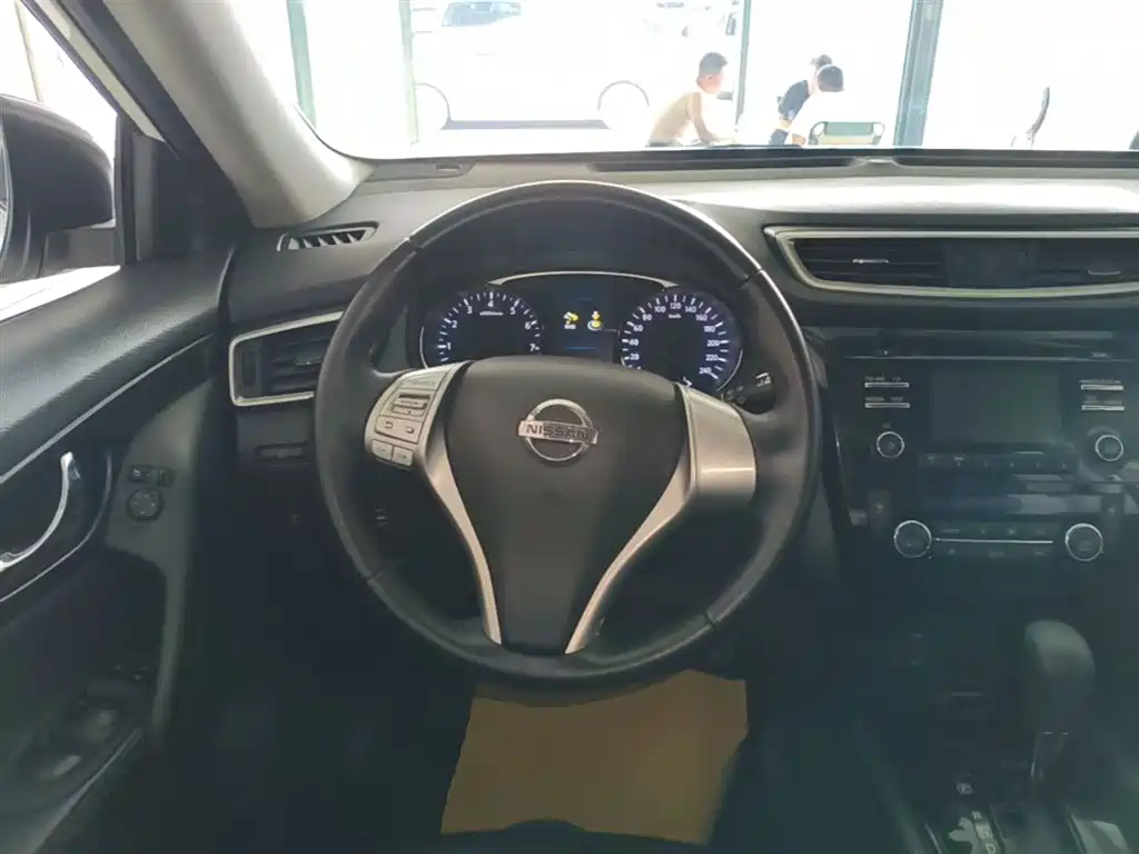 Nissan X-Trail 2015 — фото 11