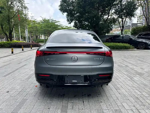 Mercedes-Benz EQS AMG 2023