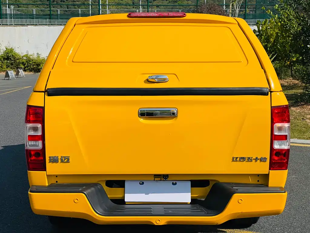 Isuzu RE-MAX Ruimai 2023 — фото 17
