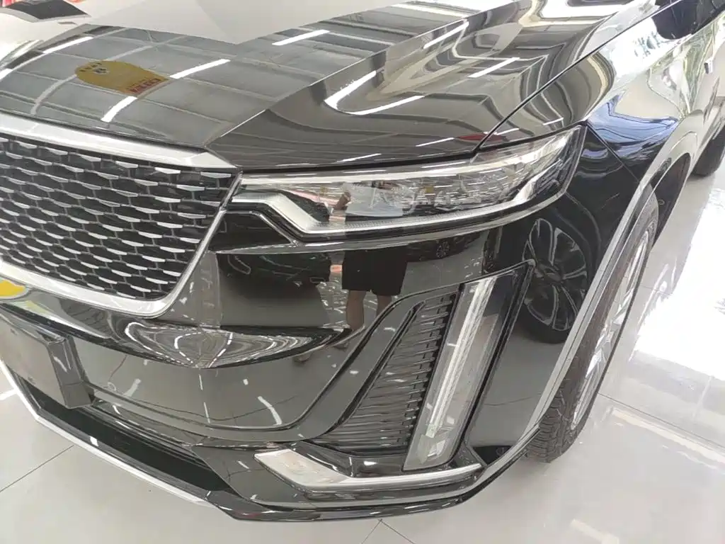 Cadillac XT6 2023 — фото 24