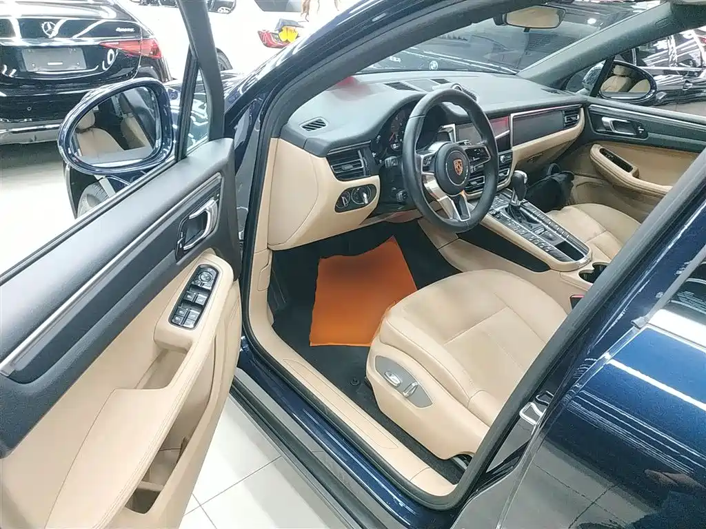 Porsche Macan 2019 — фото 12
