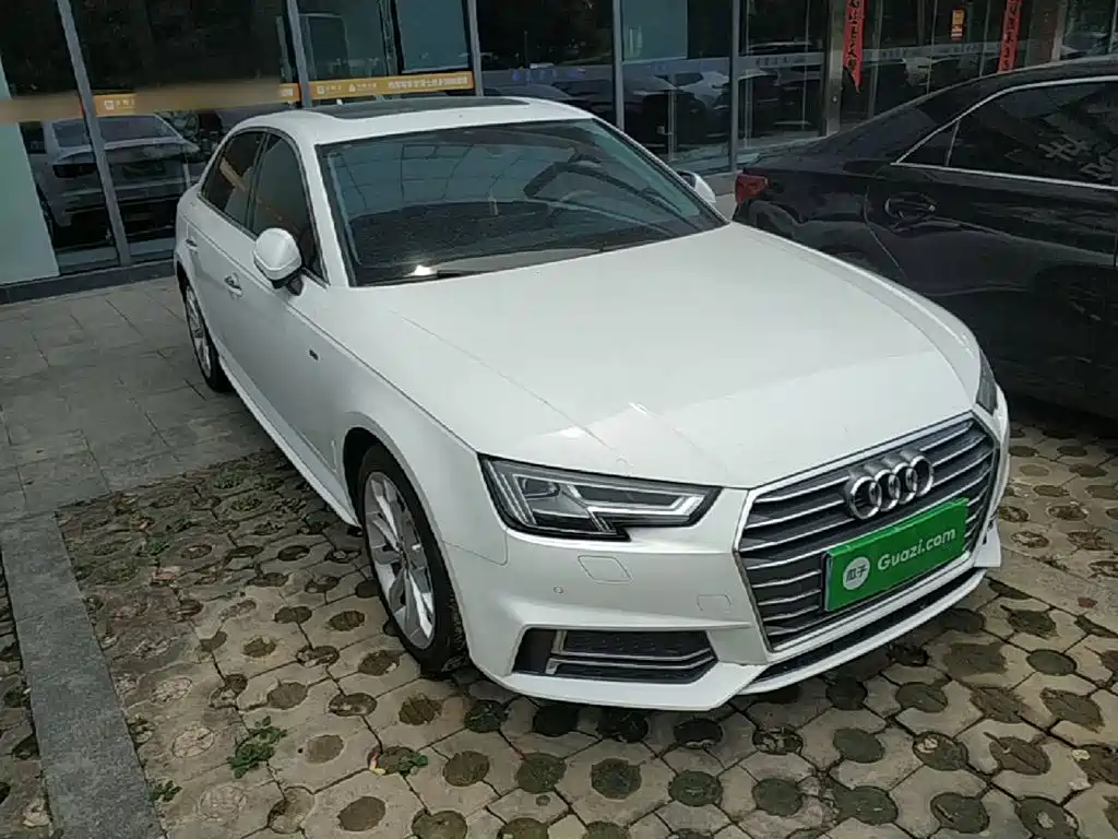 Audi A4L 2018