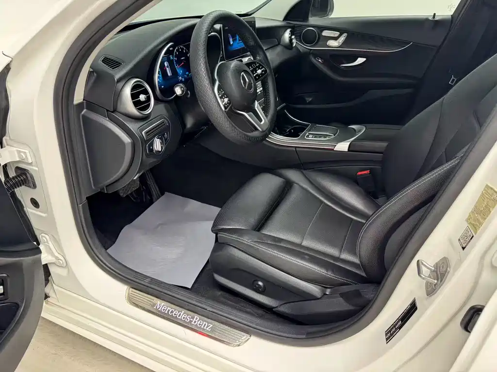 Mercedes-Benz C-Class 2021 — фото 11