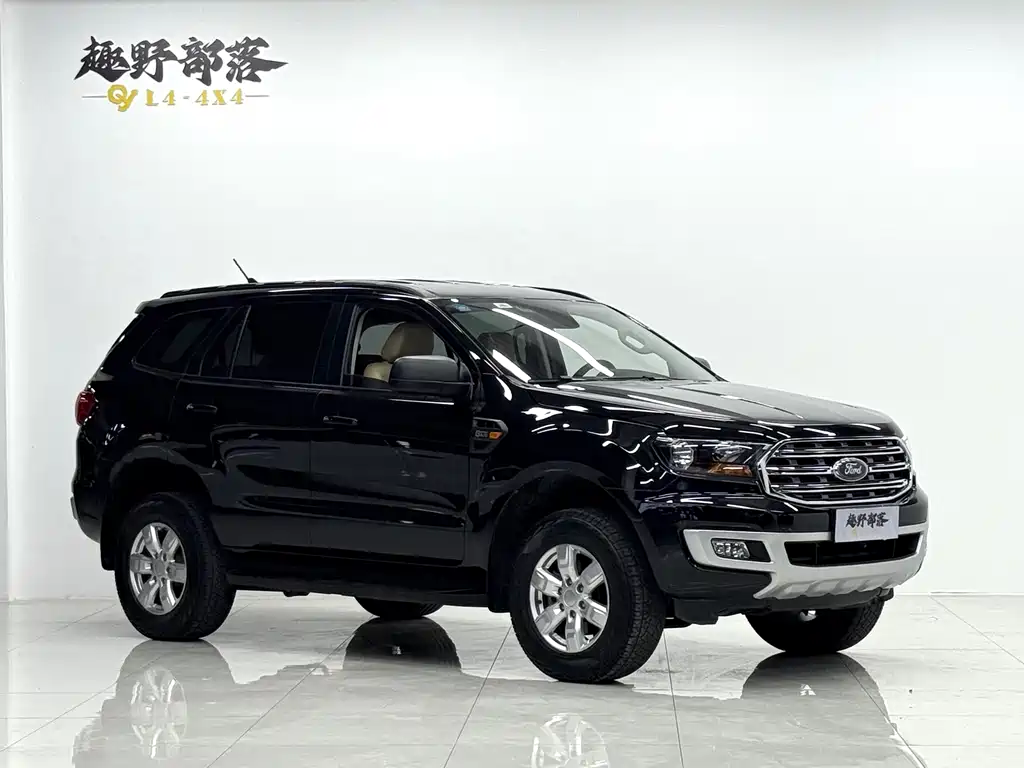 Ford Everest 2023 — фото 3
