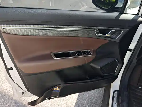 Geely Emgrand GS 2016