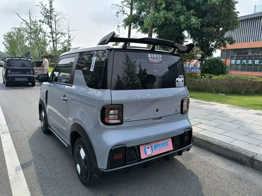 Geely Galaxy Panda 2025 — фото 14