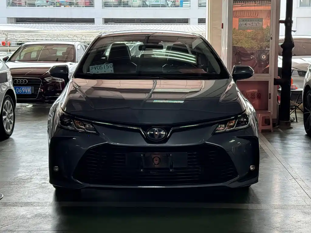 Toyota Corolla 2020 — фото 2