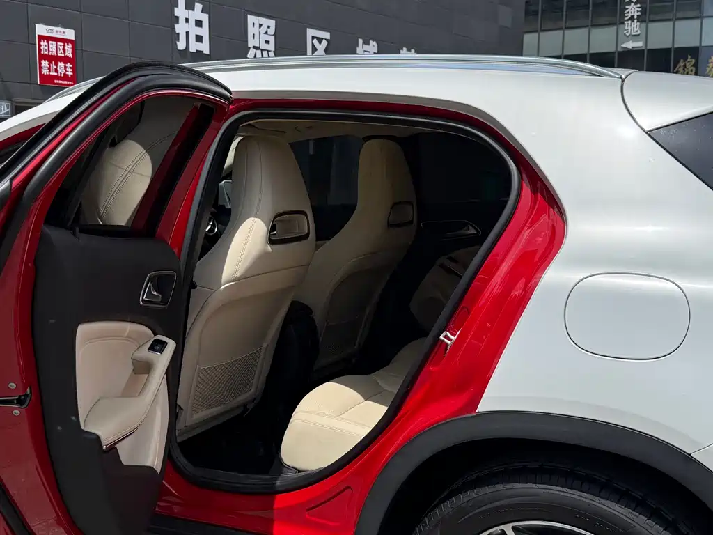 Mercedes-Benz GLA 2016 — фото 10