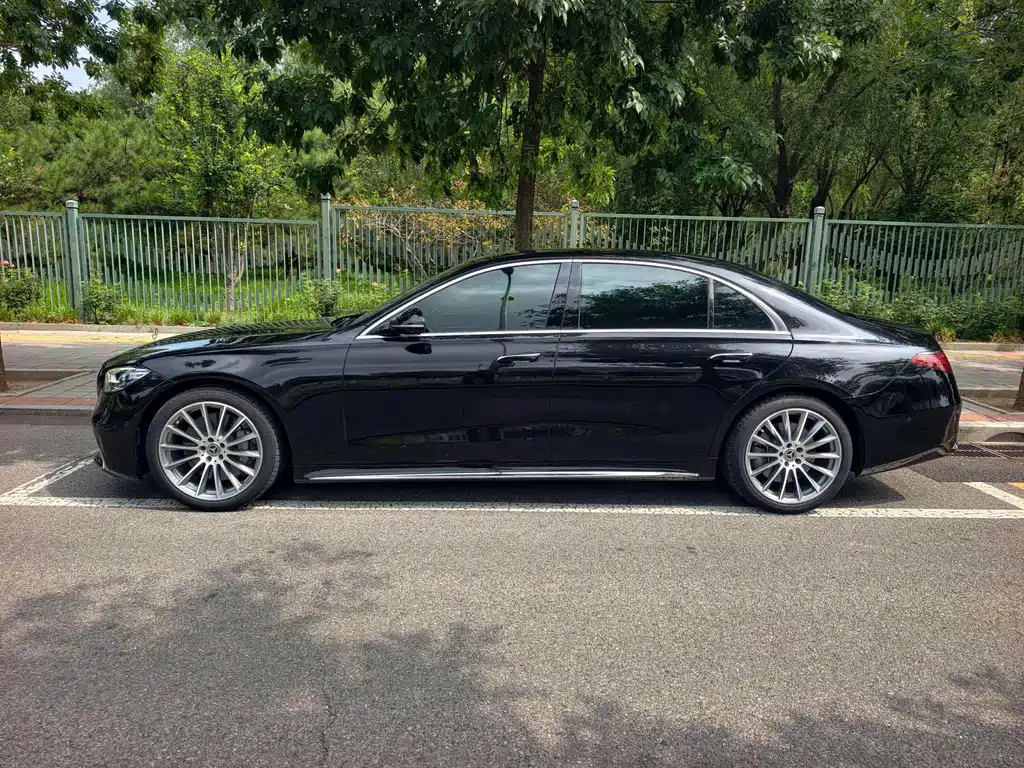 Mercedes-Benz S-Class 2021