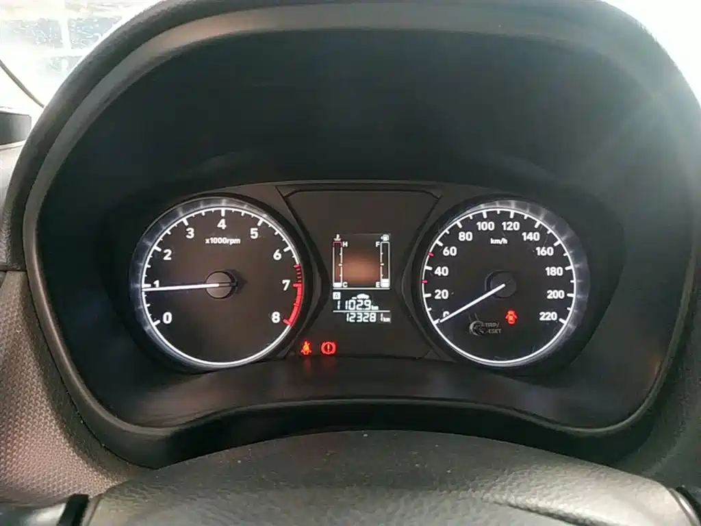 Hyundai Verna 2018 — фото 12