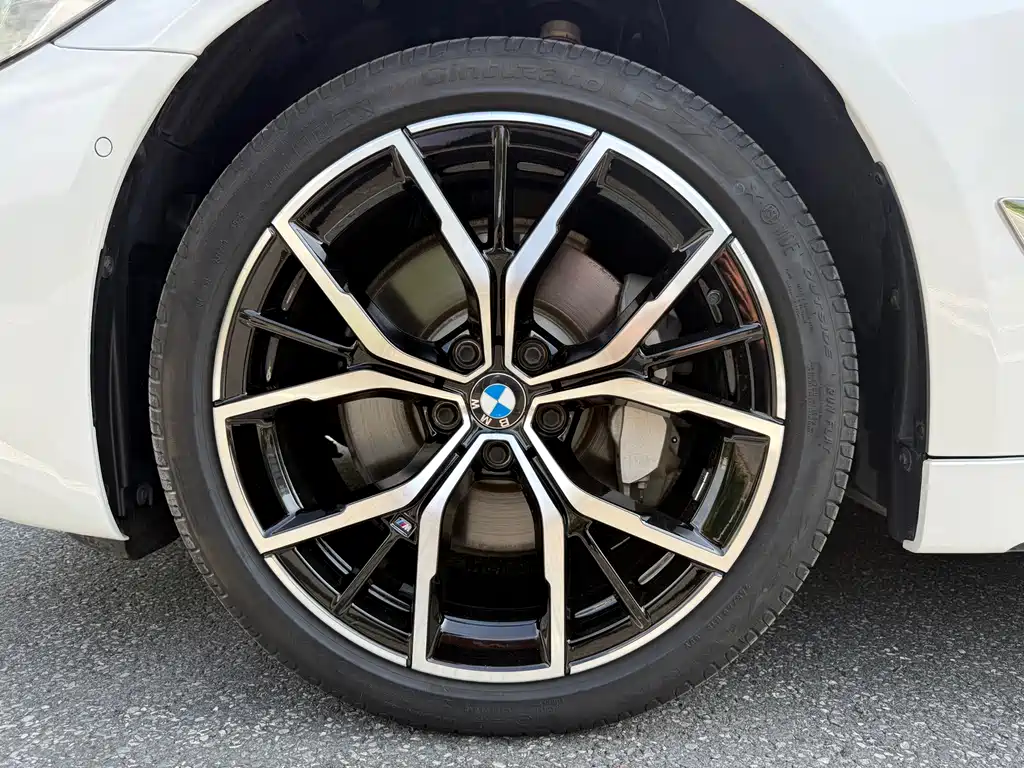 BMW 5 Series 2023 — фото 15