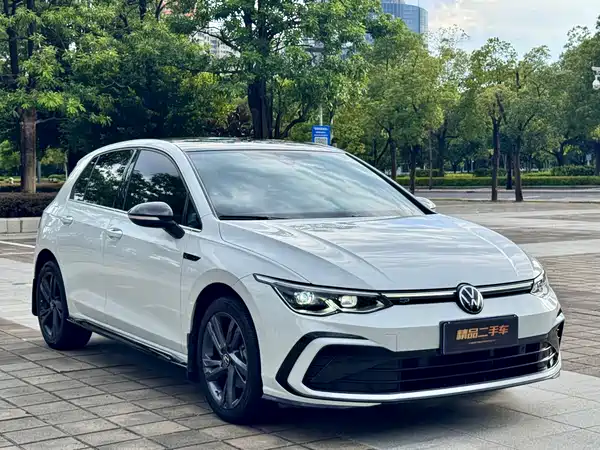 Volkswagen Golf 2022