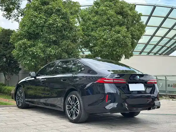 BMW 5 Series 2026