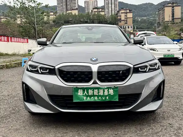 BMW i3 2022