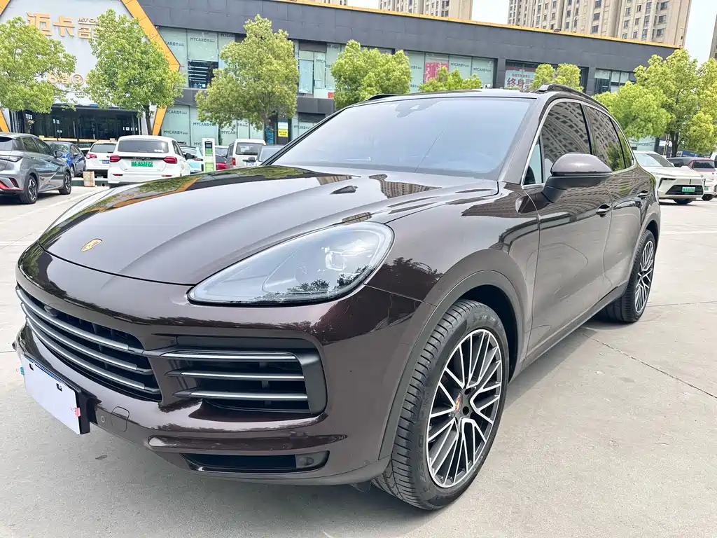 Porsche Cayenne 2018 — фото 1